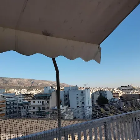 Apartment Penthouse Spacious W Super Wifi & Terrace, 2 Min From Metro Athens