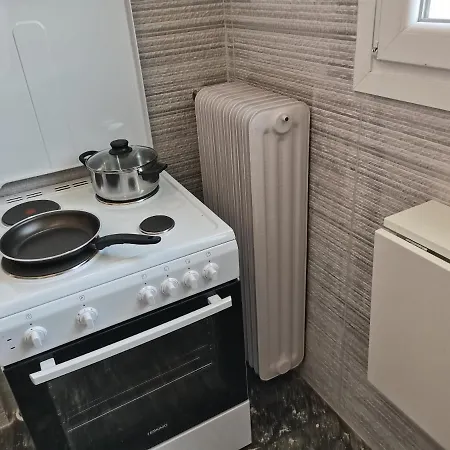 Apartment Penthouse Spacious W Super Wifi & Terrace, 2 Min From Metro *