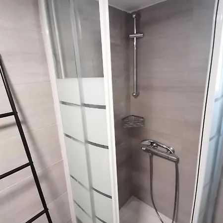 Penthouse Spacious W Super Wifi & Terrace, 2 Min From Metro *