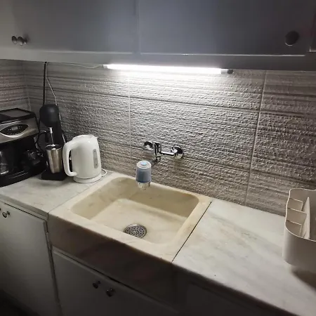 Apartment Penthouse Spacious W Super Wifi & Terrace, 2 Min From Metro *