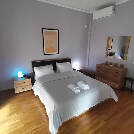 Apartment Penthouse Spacious W Super Wifi & Terrace, 2 Min From Metro *